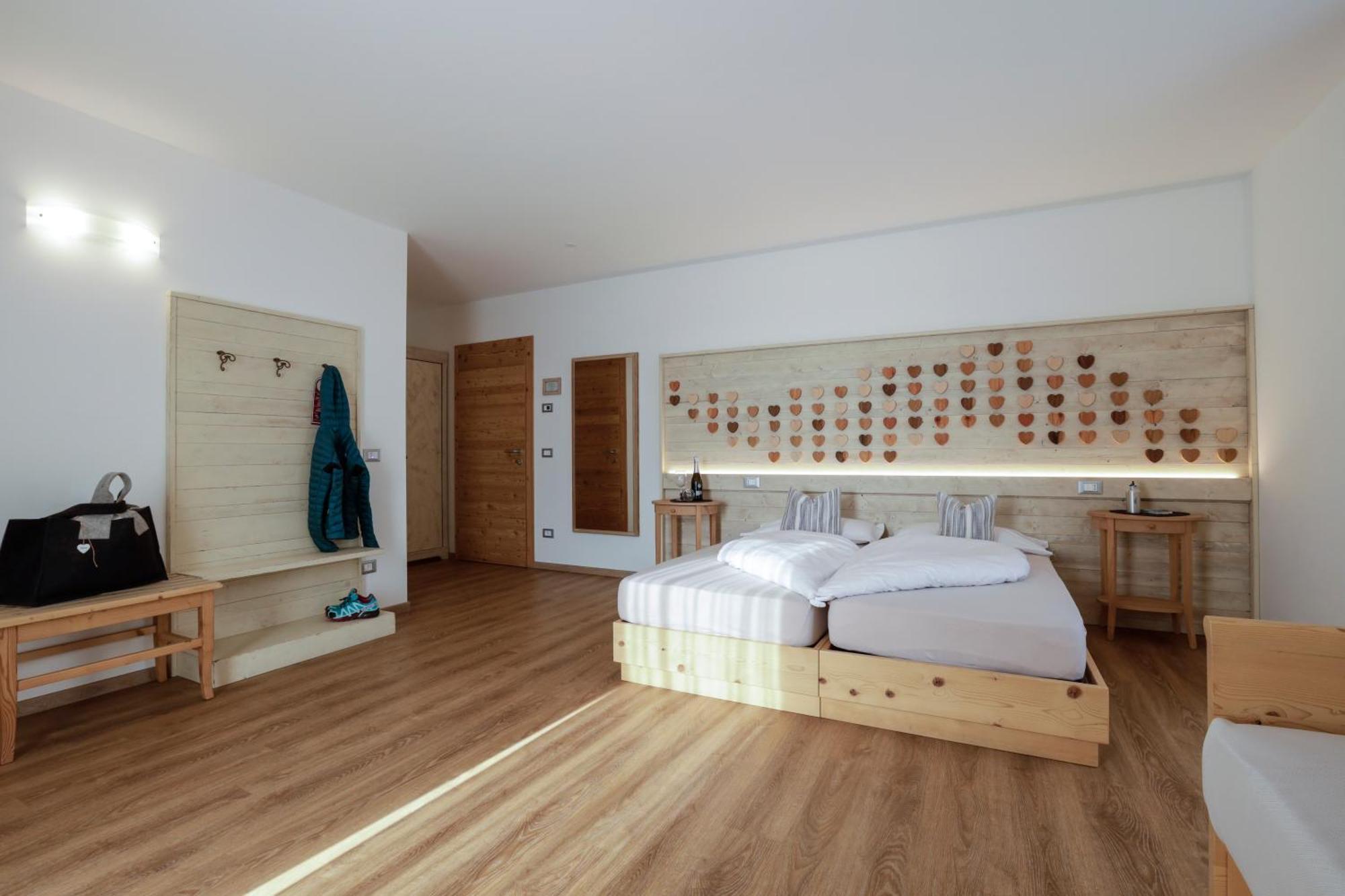Hotel Garnì&Wellness Anderle Vignola  Exterior foto