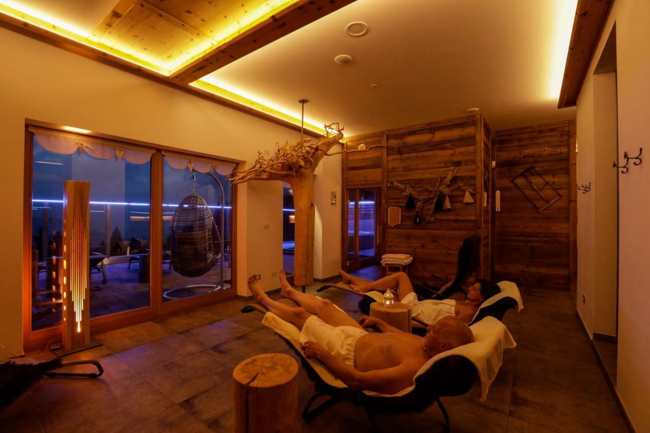 Hotel Garnì&Wellness Anderle Vignola  Exterior foto